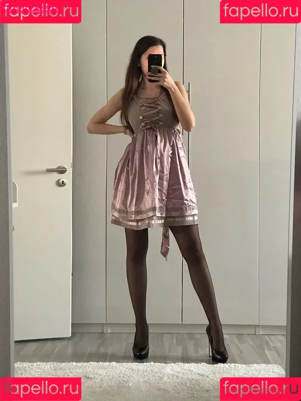 Vinted/eBay Onlyfans Photo Gallery 