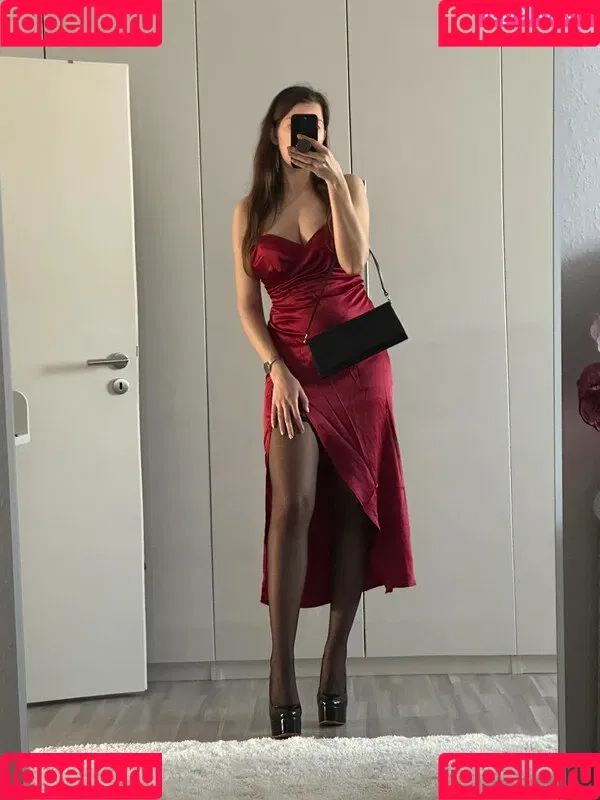 Vinted/eBay Onlyfans Photo Gallery 