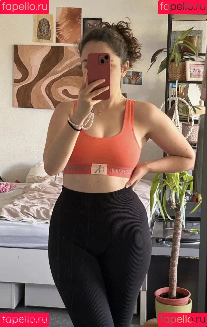 Vinted/eBay Onlyfans Photo Gallery 