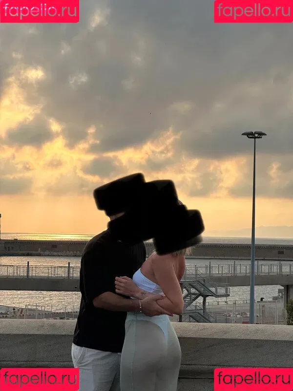 Vinted/eBay Onlyfans Photo Gallery 