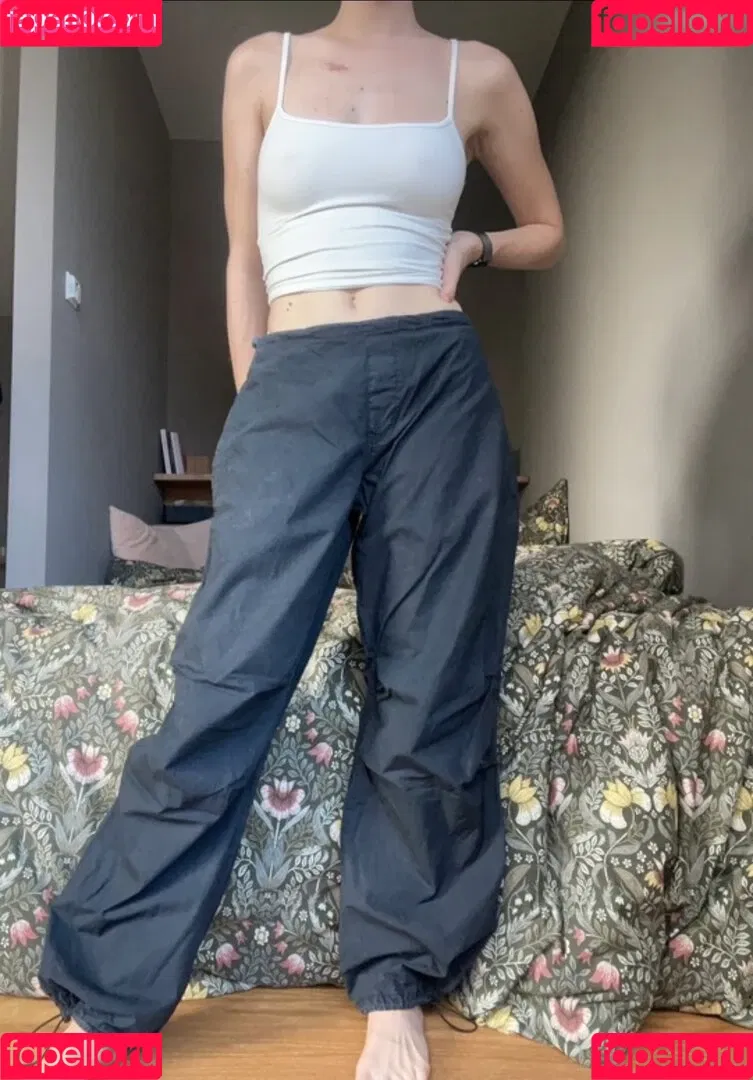 Vinted/eBay Onlyfans Photo Gallery 