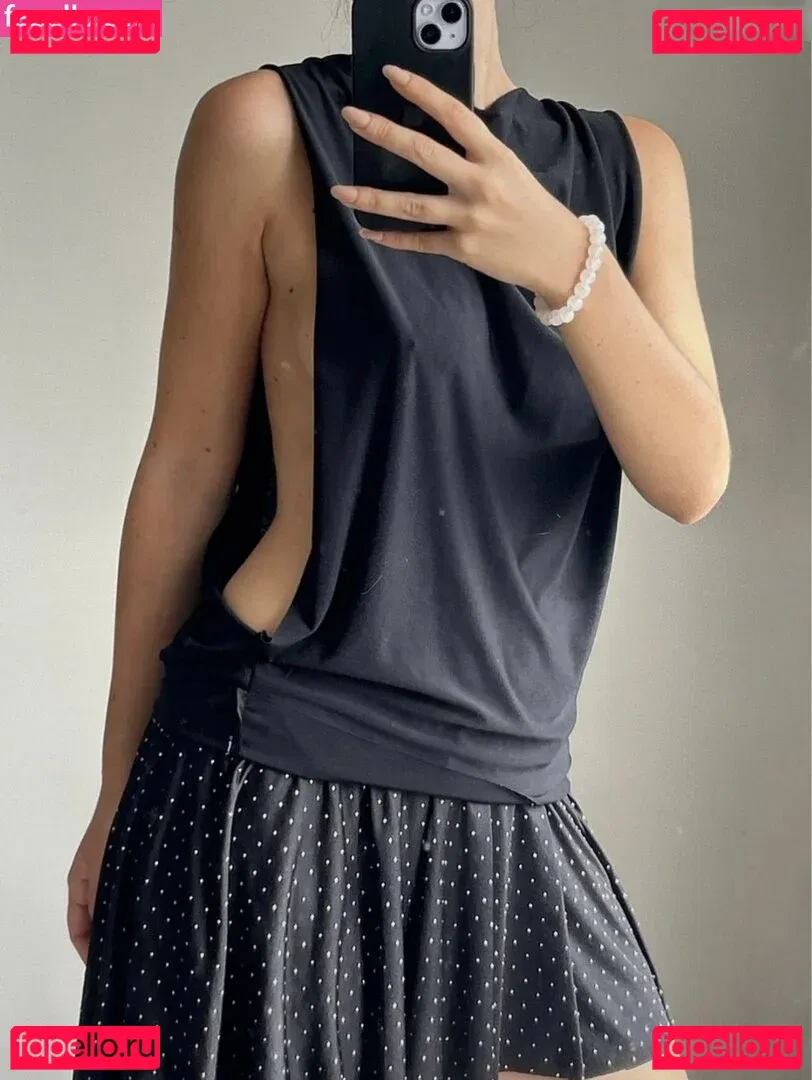 Vinted/eBay Onlyfans Photo Gallery 