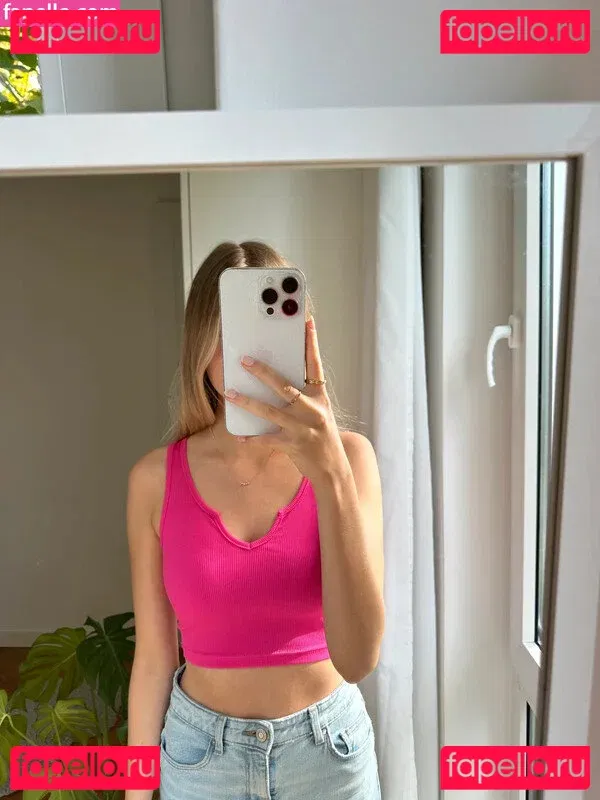 Vinted/eBay Onlyfans Photo Gallery 