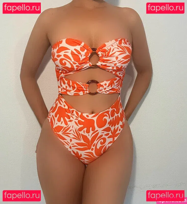 Vinted/eBay Onlyfans Photo Gallery 