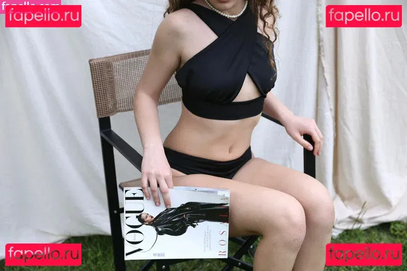 Vinted/eBay Onlyfans Photo Gallery 