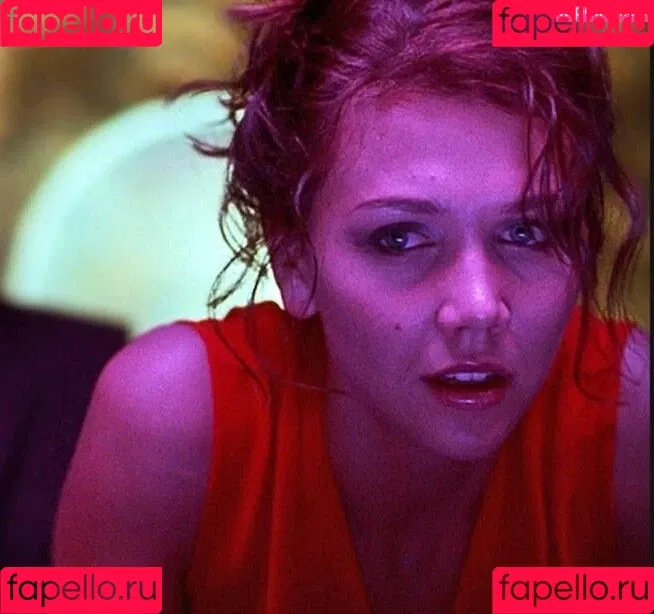 Maggie Gyllenhaal Onlyfans Photo Gallery 