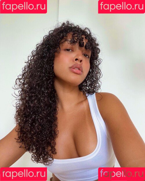 Izabela Guedes Onlyfans Photo Gallery 