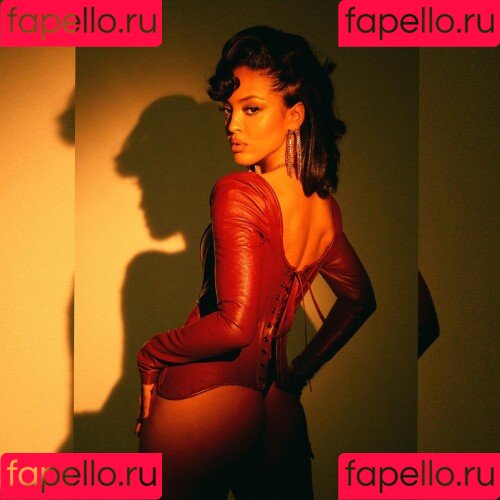 Izabela Guedes Onlyfans Photo Gallery 