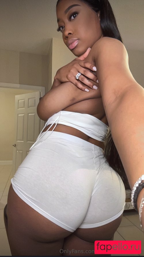 muvamoore Nude Onlyfans Photo 4