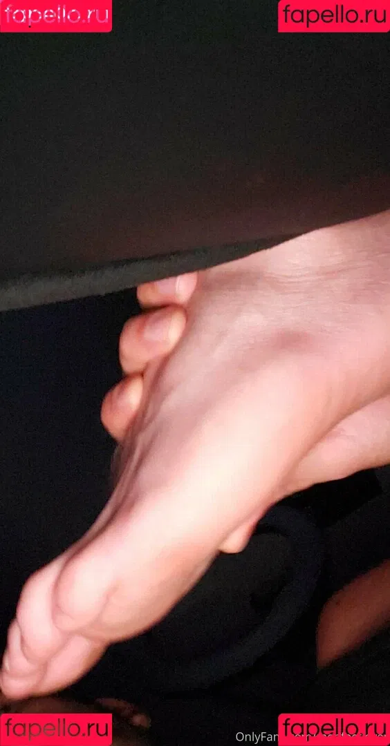 menfeetlover Onlyfans Photo Gallery 