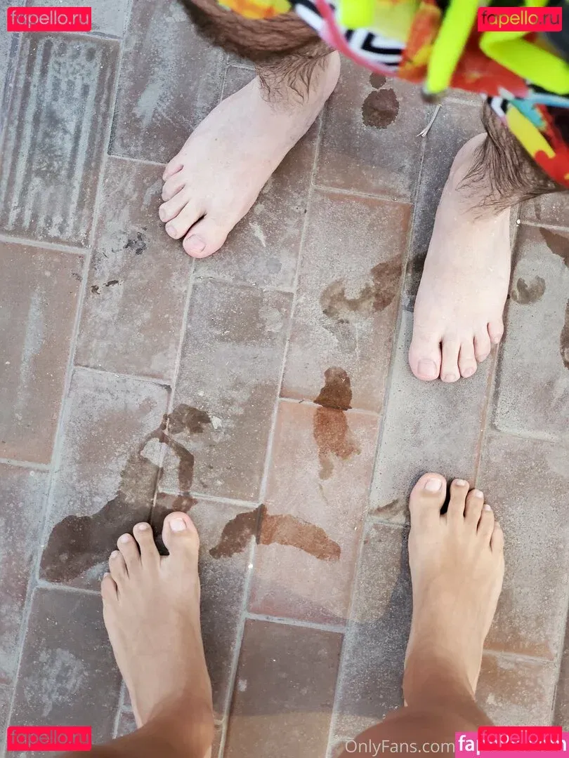 menfeetlover Onlyfans Photo Gallery 