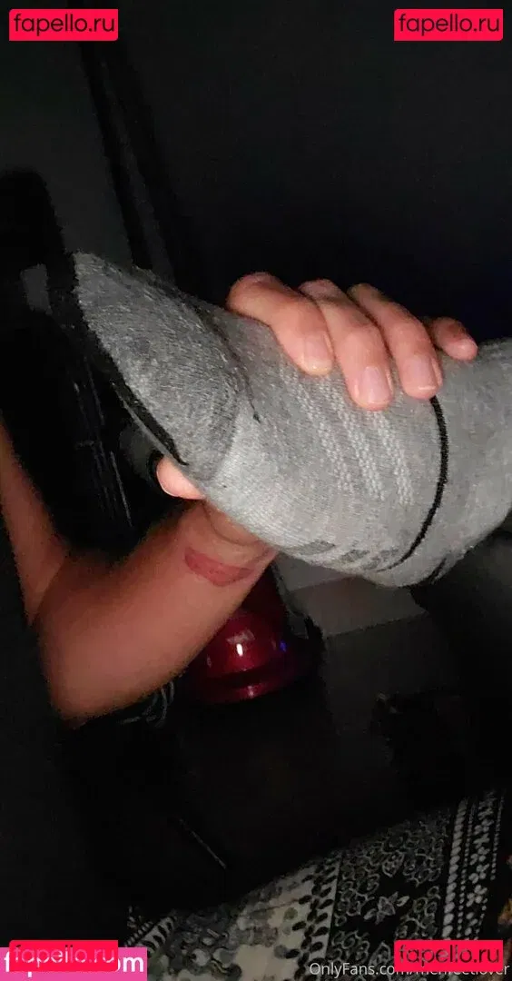menfeetlover Onlyfans Photo Gallery 