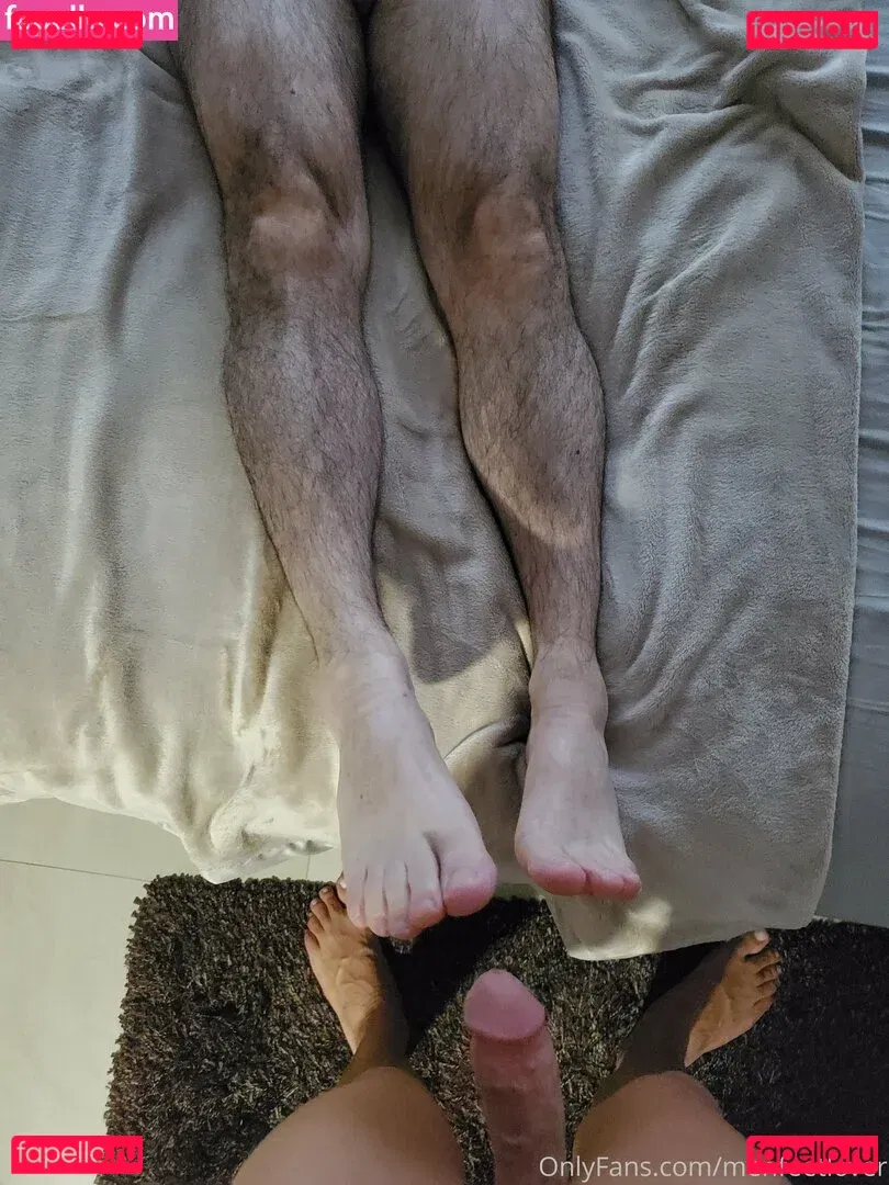 menfeetlover Onlyfans Photo Gallery 