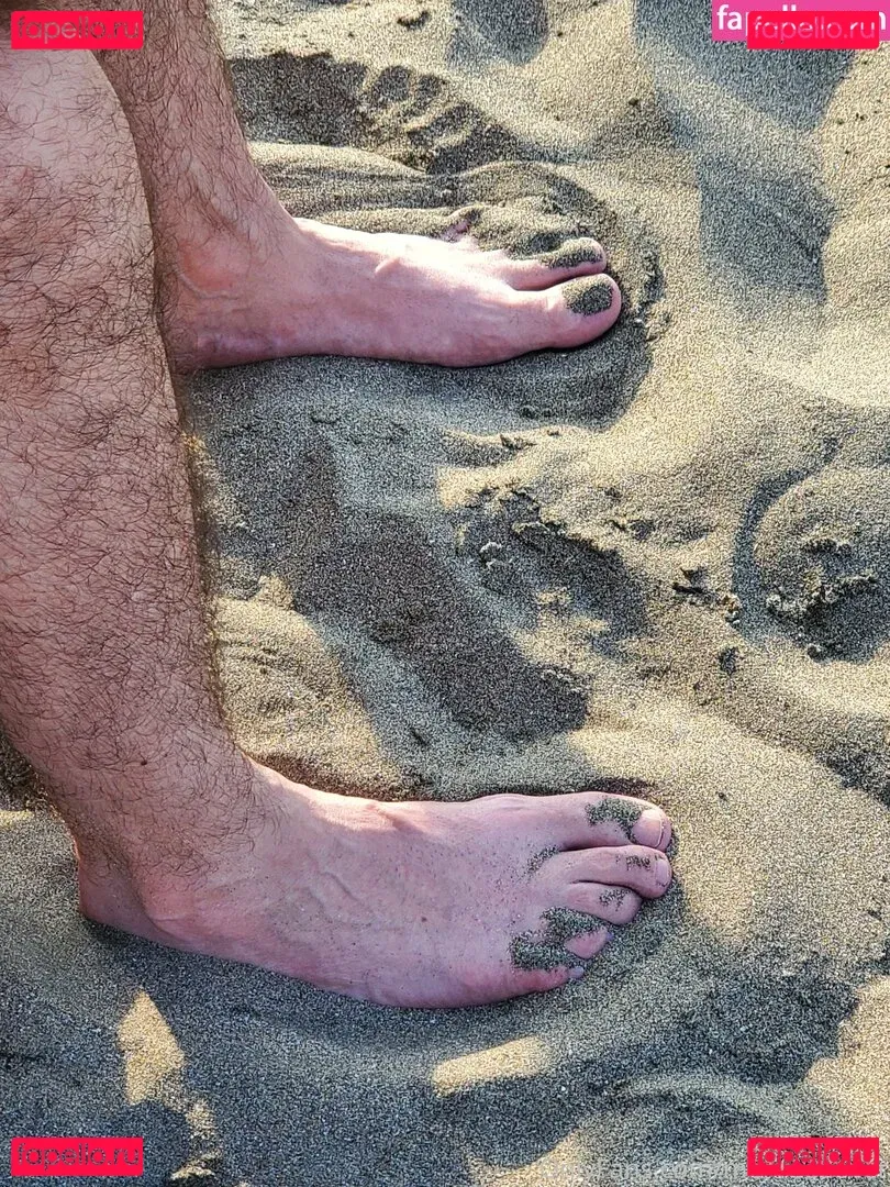 menfeetlover Onlyfans Photo Gallery 