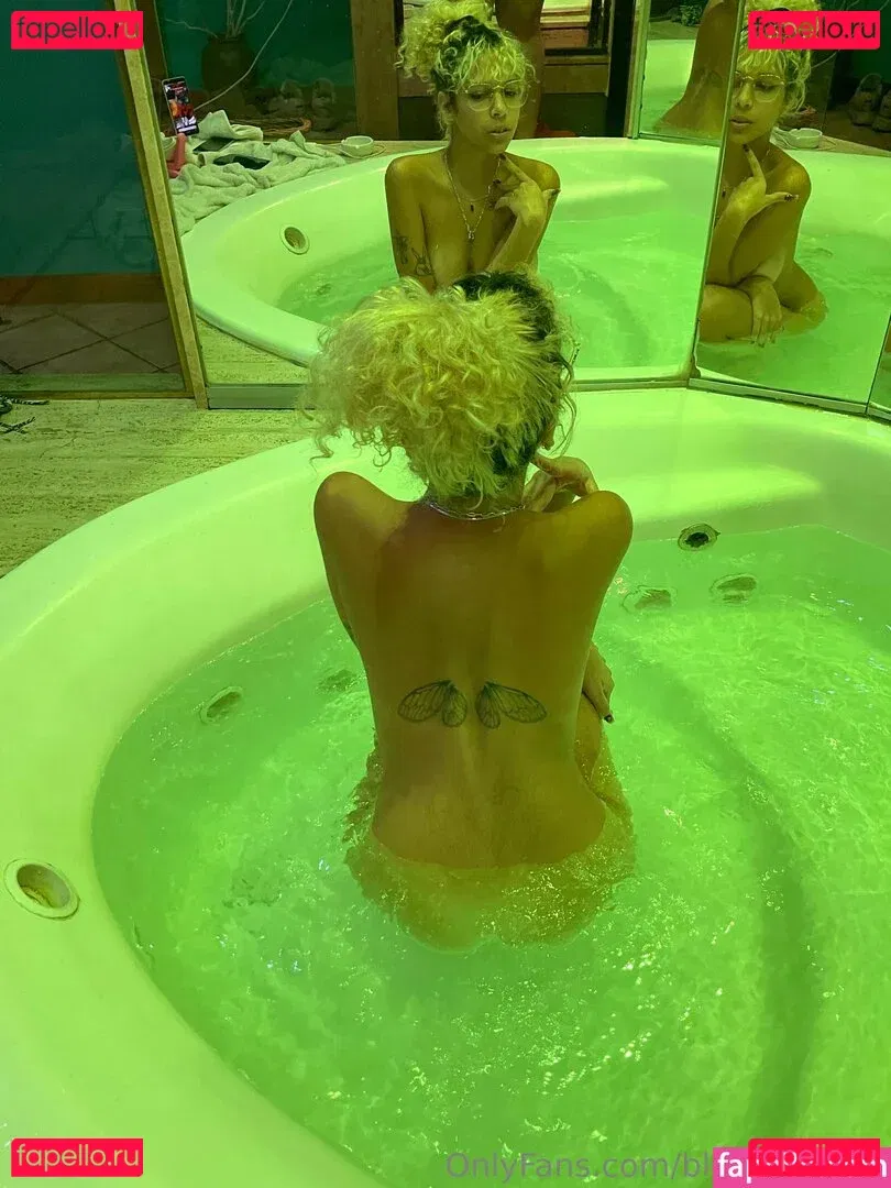 bloompoison Onlyfans Photo Gallery 