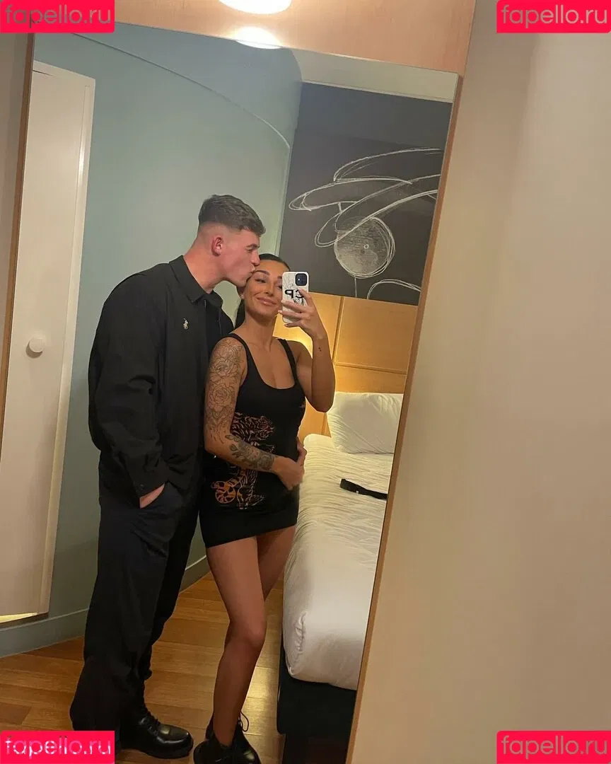 Chloe Panchal Onlyfans Photo Gallery 