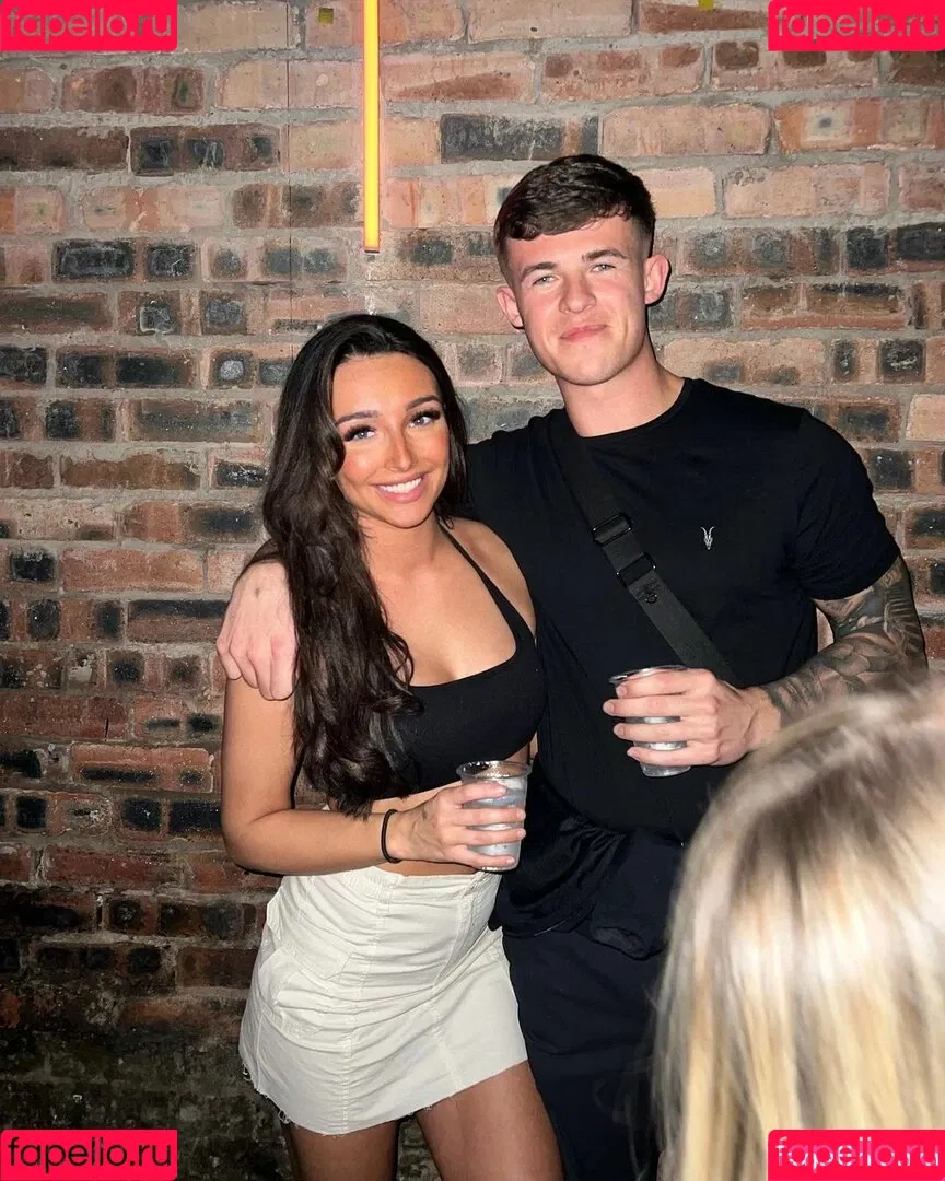 Chloe Panchal Onlyfans Photo Gallery 