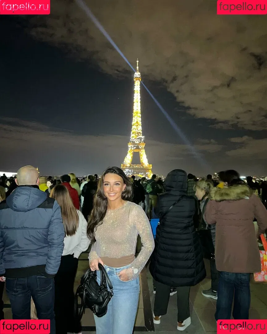 Chloe Panchal Onlyfans Photo Gallery 