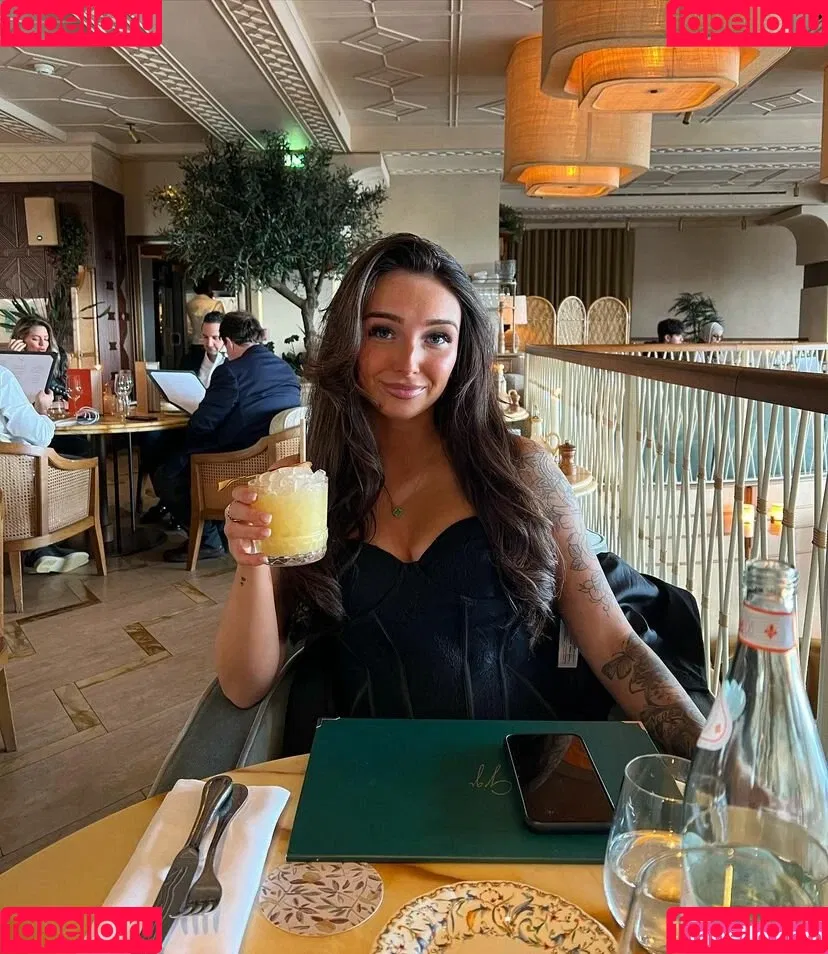 Chloe Panchal Onlyfans Photo Gallery 