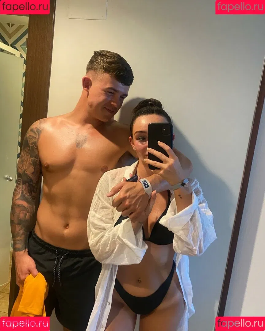 Chloe Panchal Onlyfans Photo Gallery 