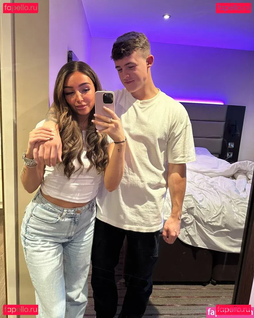 Chloe Panchal Onlyfans Photo Gallery 