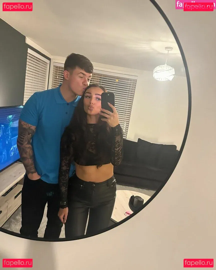 Chloe Panchal Onlyfans Photo Gallery 