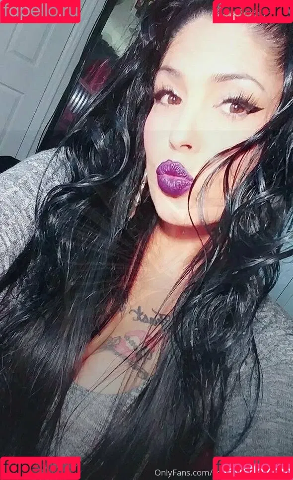 sexistrawberry5611 Onlyfans Photo Gallery 