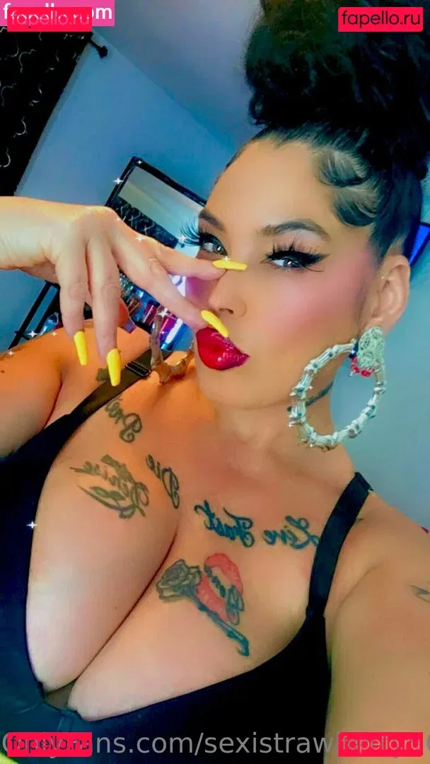 sexistrawberry5611 Onlyfans Photo Gallery 