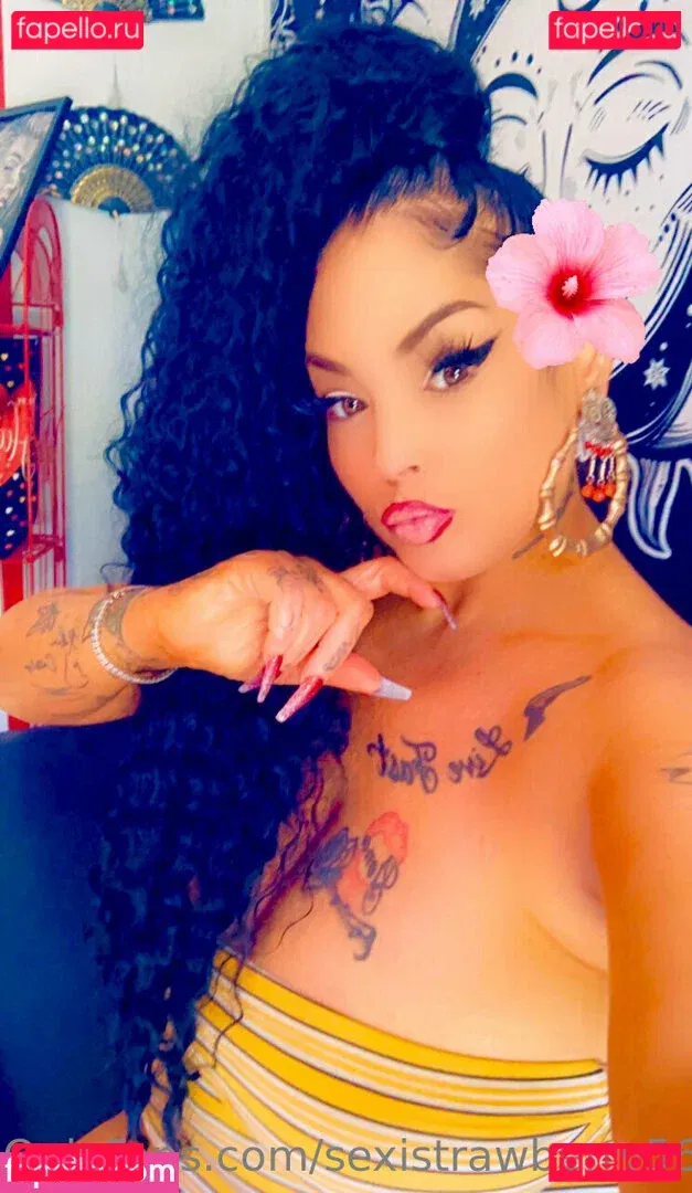 sexistrawberry5611 Onlyfans Photo Gallery 