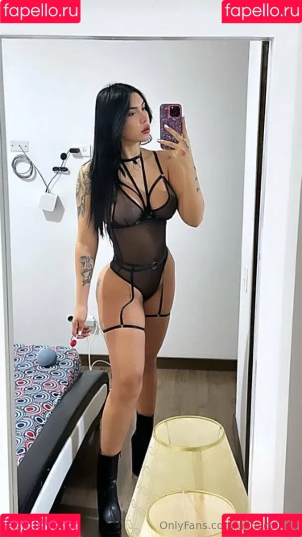 alinacollins Onlyfans Photo Gallery 