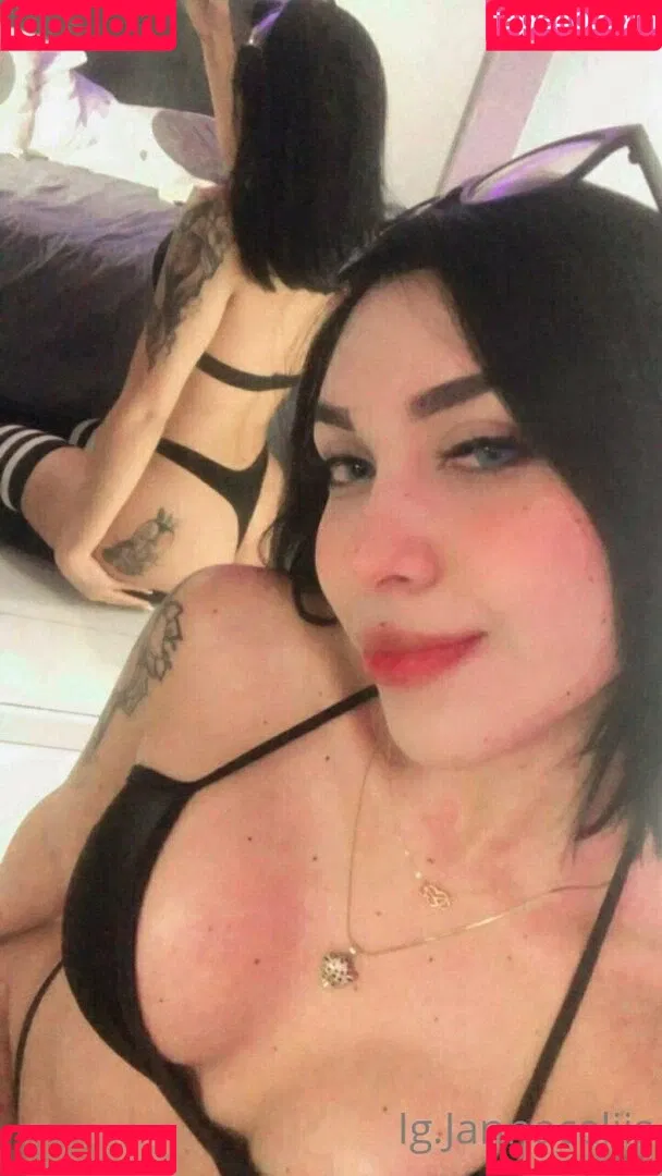 alinacollins Onlyfans Photo Gallery 