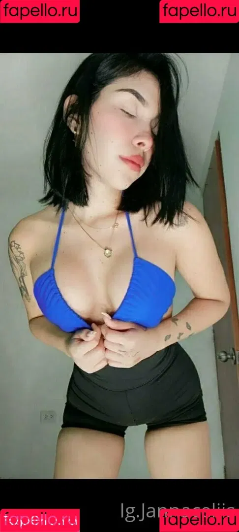 alinacollins Onlyfans Photo Gallery 