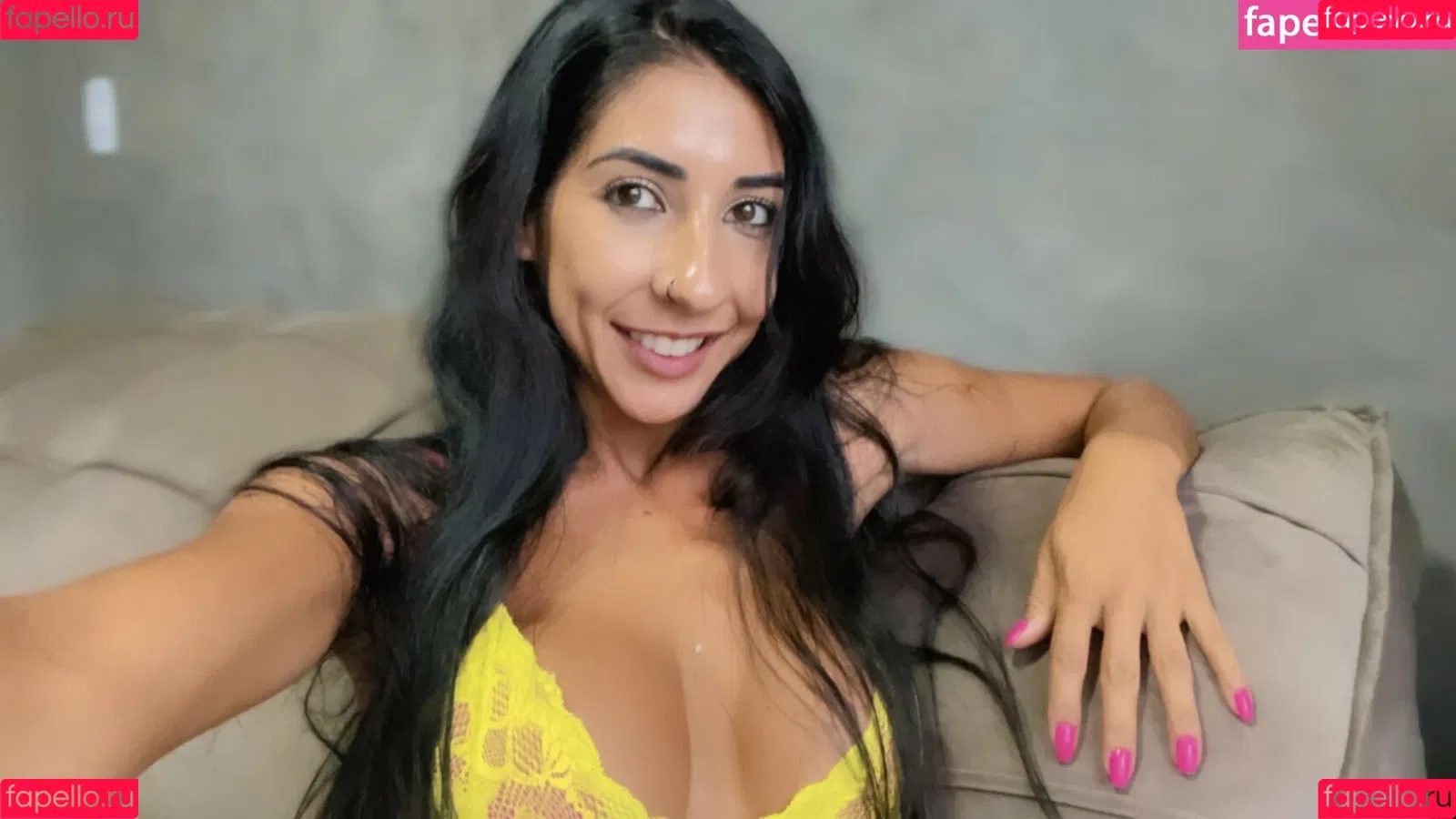 Renatinha Mello Onlyfans Photo Gallery 