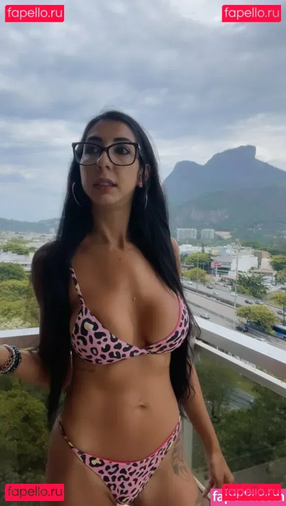 Renatinha Mello Onlyfans Photo Gallery 