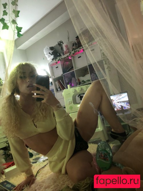 notsick Onlyfans Photo Gallery 