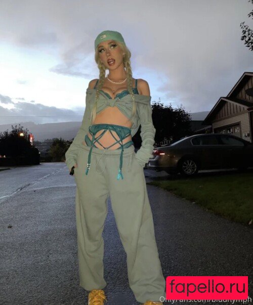 notsick Onlyfans Photo Gallery 