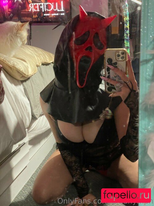 notsick Onlyfans Photo Gallery 