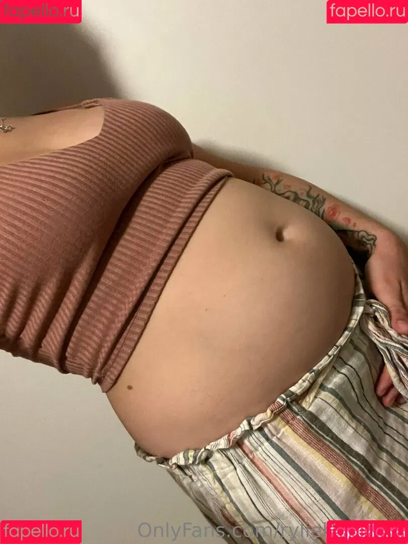ryliehazefeedee Onlyfans Photo Gallery 