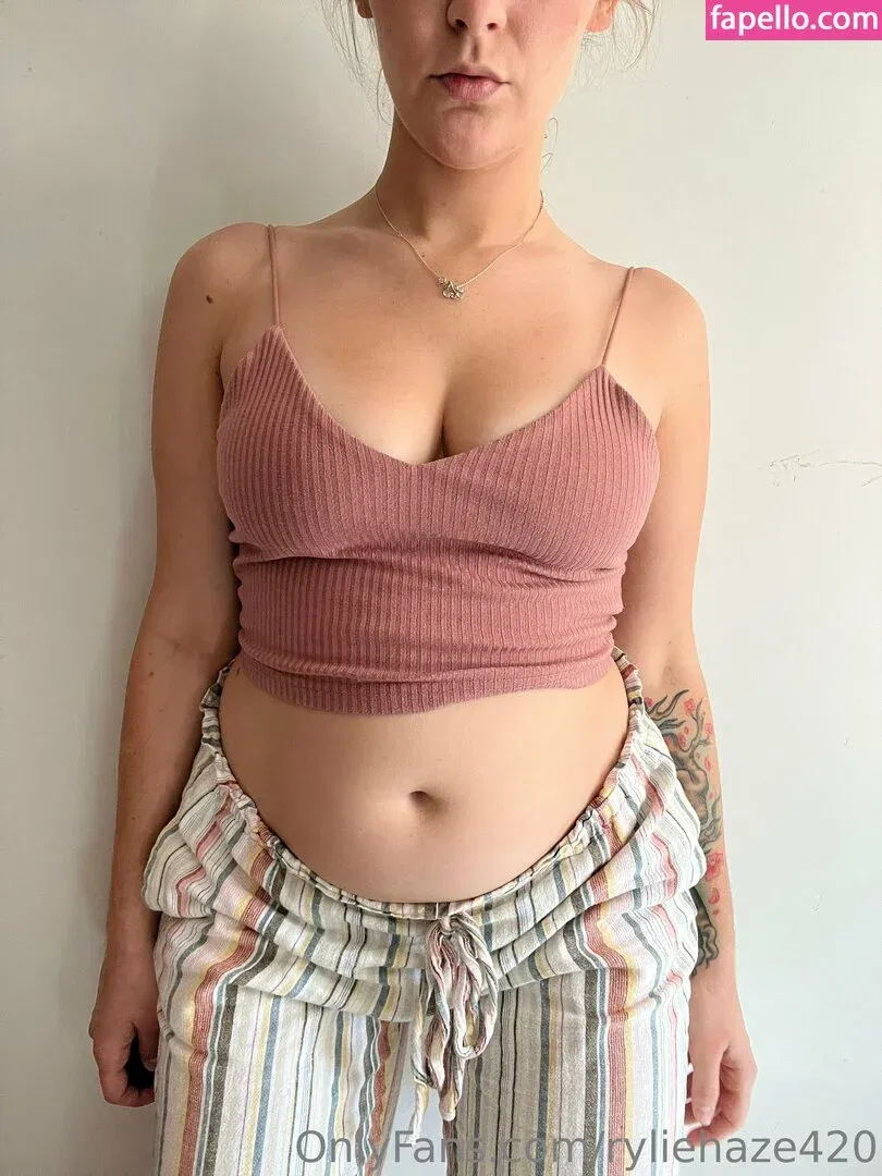 ryliehazefeedee Onlyfans Photo Gallery 