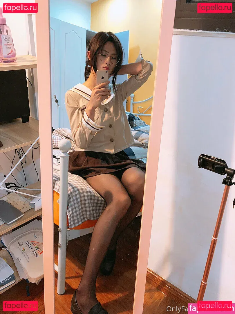 cdxun Onlyfans Photo Gallery 