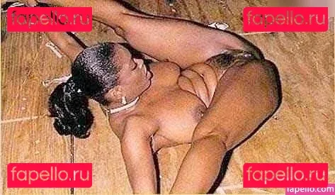 Ebony Ayes Onlyfans Photo Gallery 