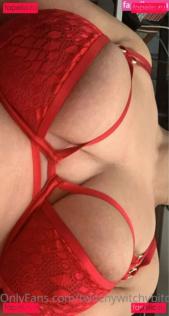 twitchywitchybitchy Onlyfans Photo Gallery 