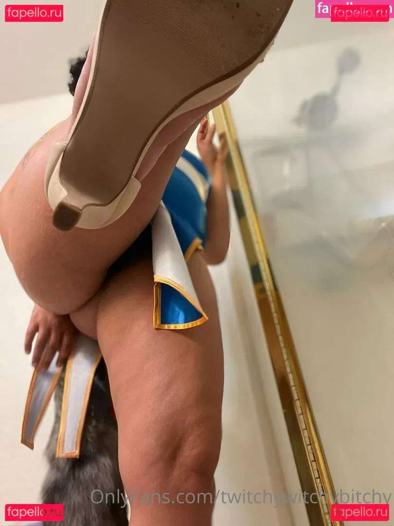 twitchywitchybitchy Onlyfans Photo Gallery 