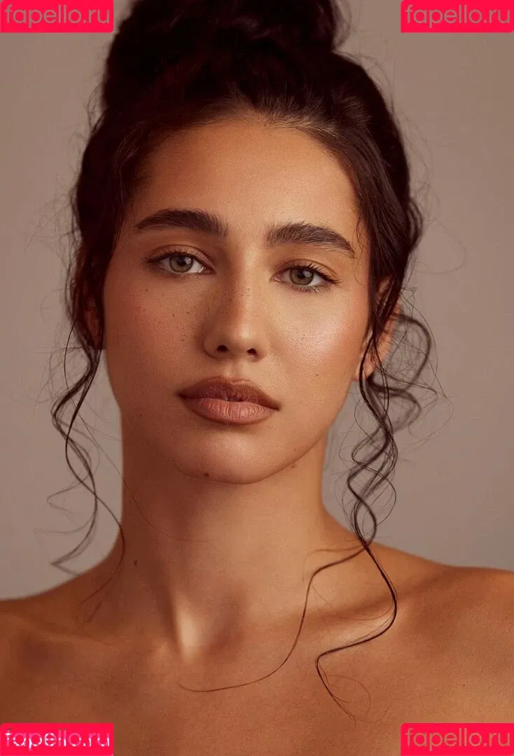 Phoebe Peers Onlyfans Photo Gallery 
