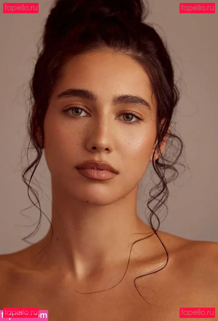 Phoebe Peers Onlyfans Photo Gallery 