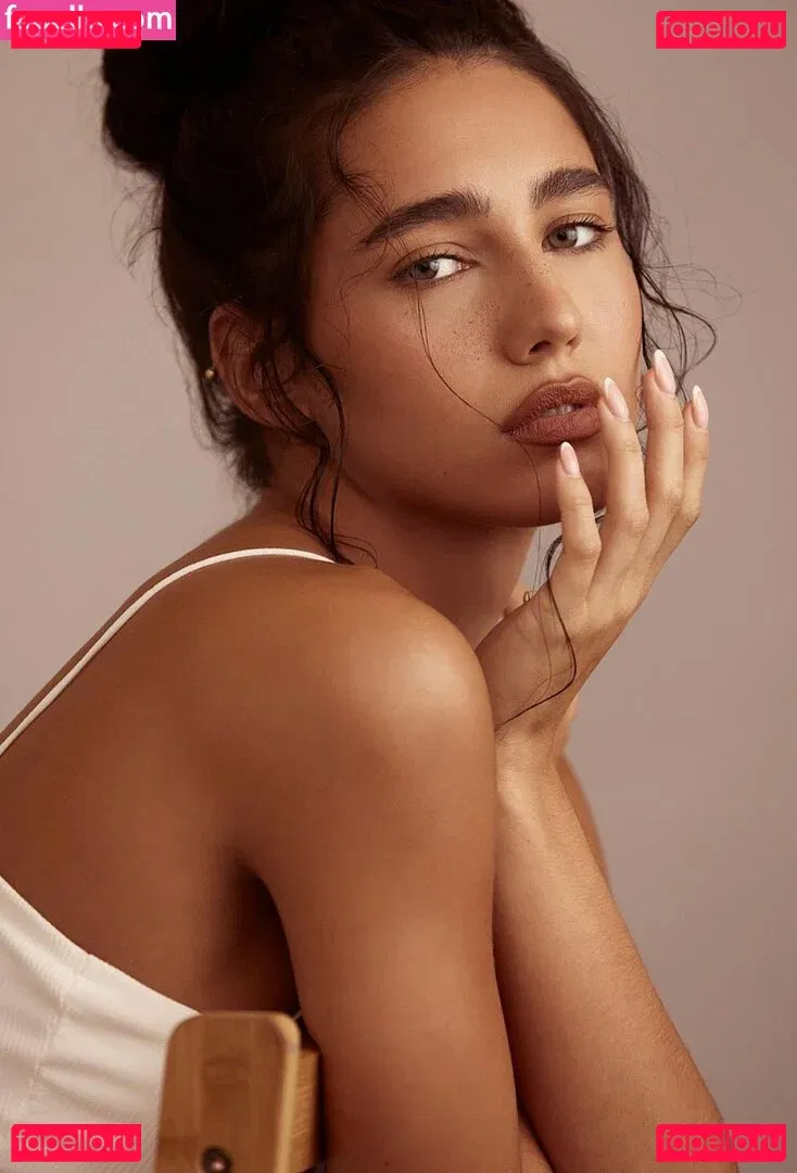 Phoebe Peers Onlyfans Photo Gallery 