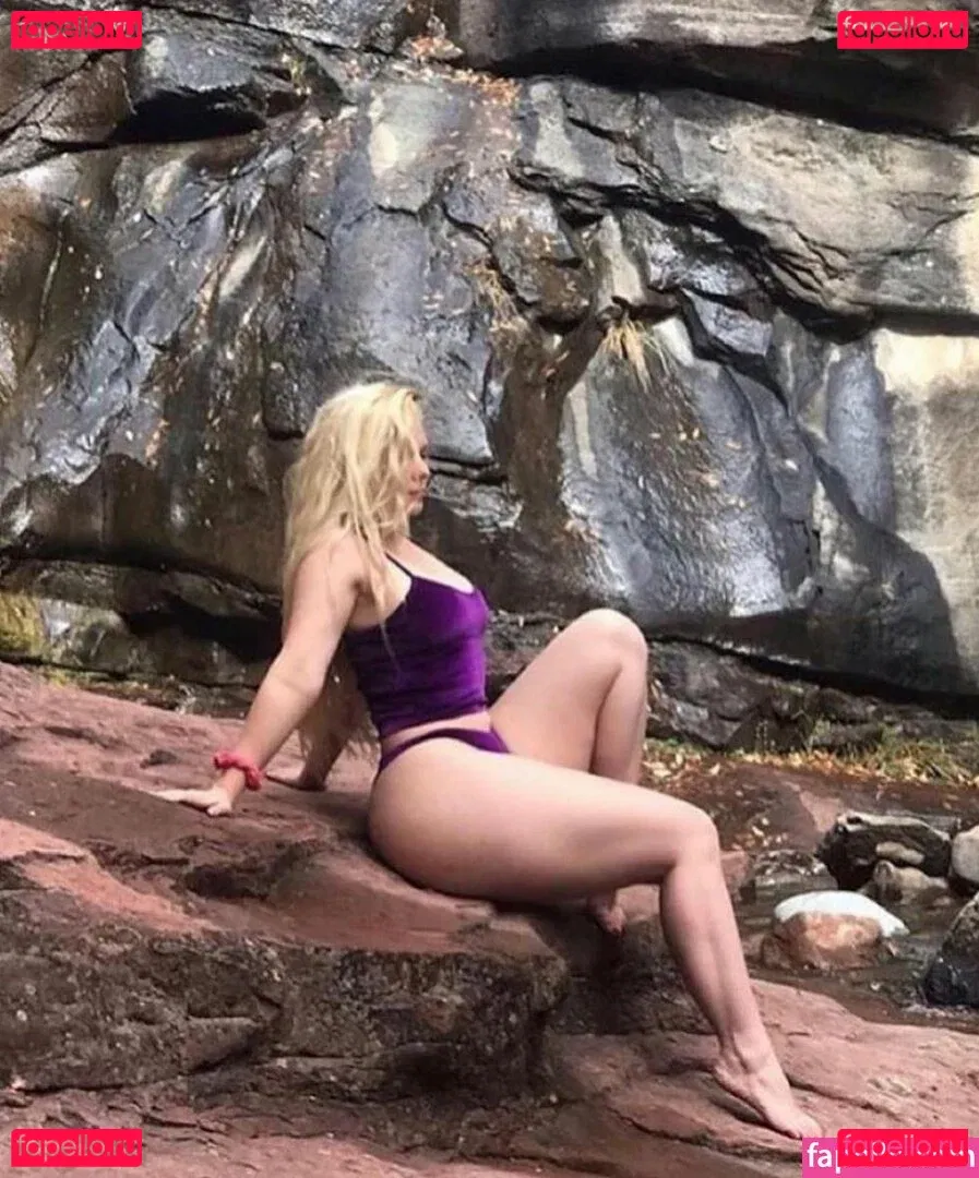 Amethyst Franklin Onlyfans Photo Gallery 