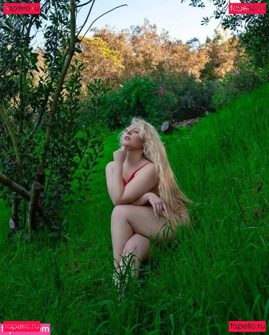 Amethyst Franklin Onlyfans Photo Gallery 