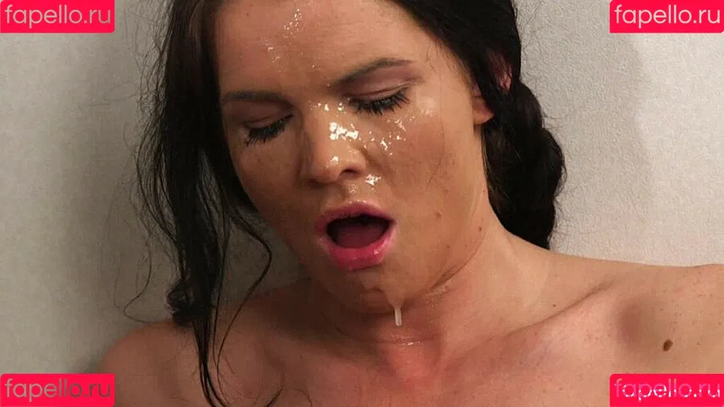 Tasha Holz Onlyfans Photo Gallery 