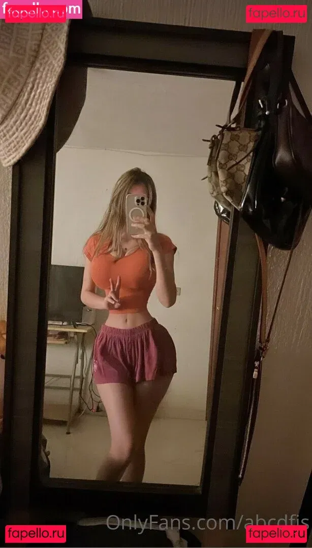 Renata Montano Onlyfans Photo Gallery 